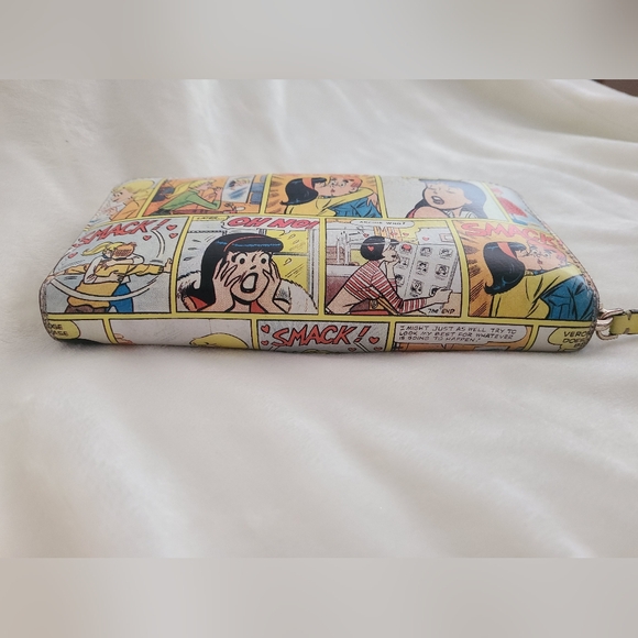 Limited Edition Kate Spade Archie Comics Wallet - Picture 5 of 12